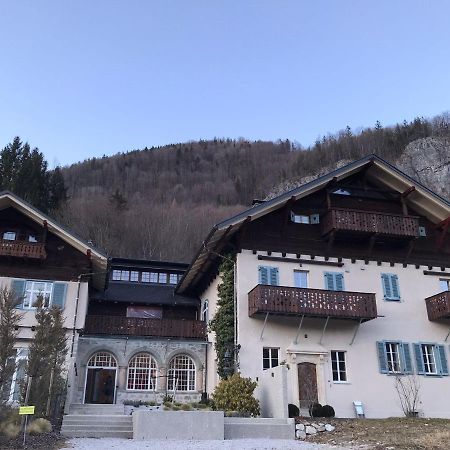 Apartment In Historischer Villa Mit Parkplatz กรุนเอา อิม อาล์มทาล ภายนอก รูปภาพ