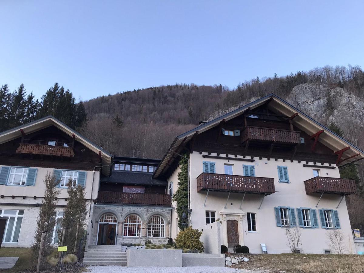 Apartment In Historischer Villa Mit Parkplatz กรุนเอา อิม อาล์มทาล ภายนอก รูปภาพ