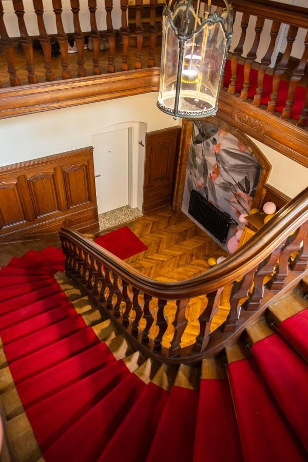 Apartment In Historischer Villa Mit Parkplatz กรุนเอา อิม อาล์มทาล ภายนอก รูปภาพ