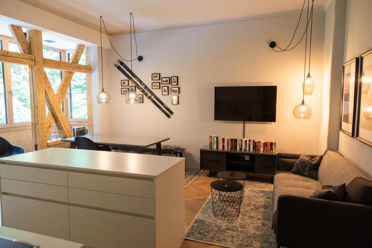 Apartment In Historischer Villa Mit Parkplatz กรุนเอา อิม อาล์มทาล ภายนอก รูปภาพ
