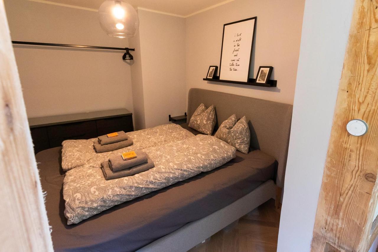 Apartment In Historischer Villa Mit Parkplatz กรุนเอา อิม อาล์มทาล ภายนอก รูปภาพ